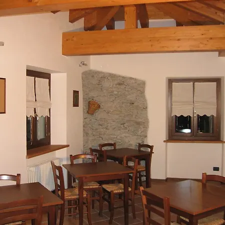 Aquila Aparthotel Brusson