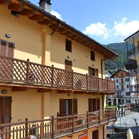 Aquila Aparthotel 3*